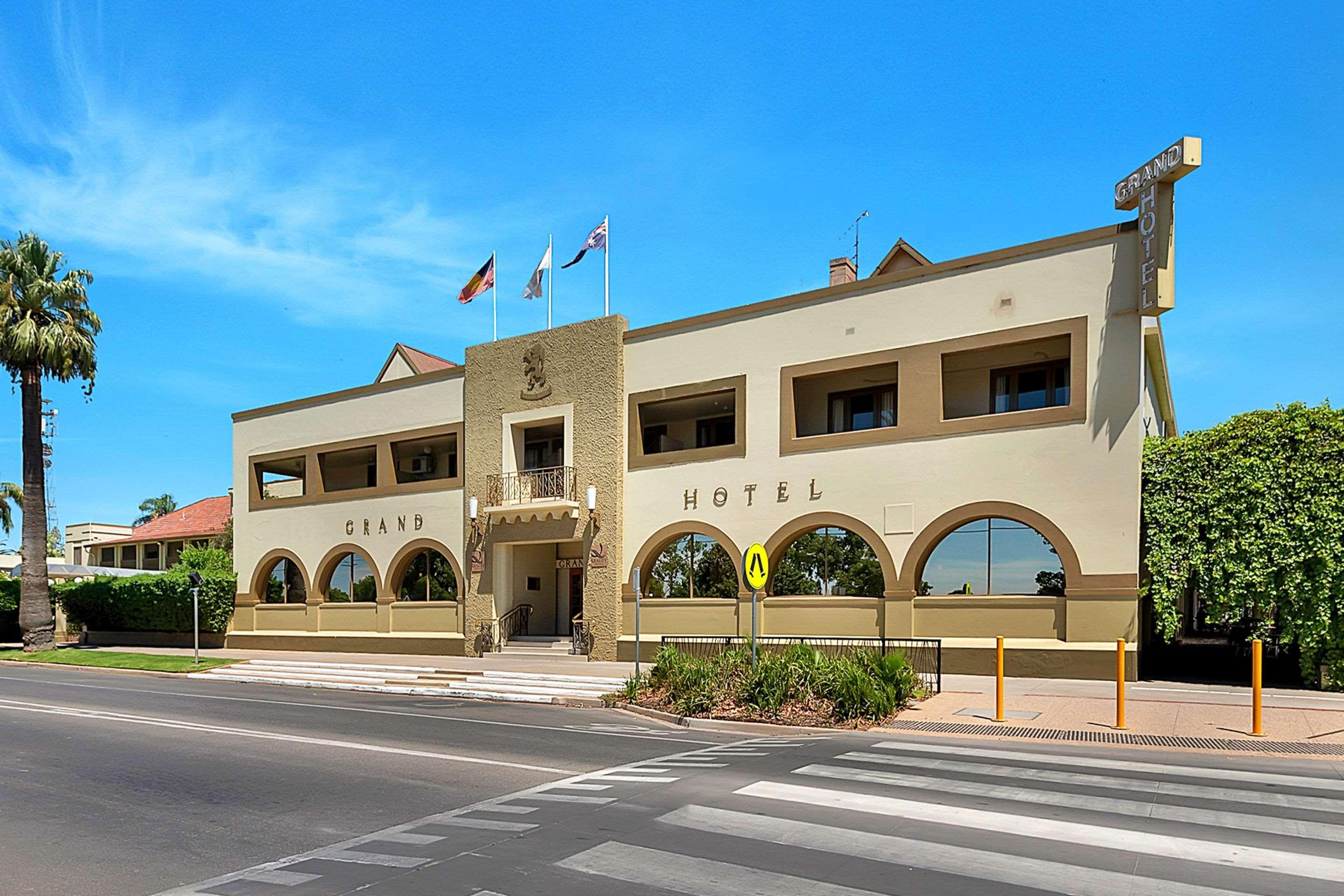 Quality Hotel Mildura Grand Exterior photo