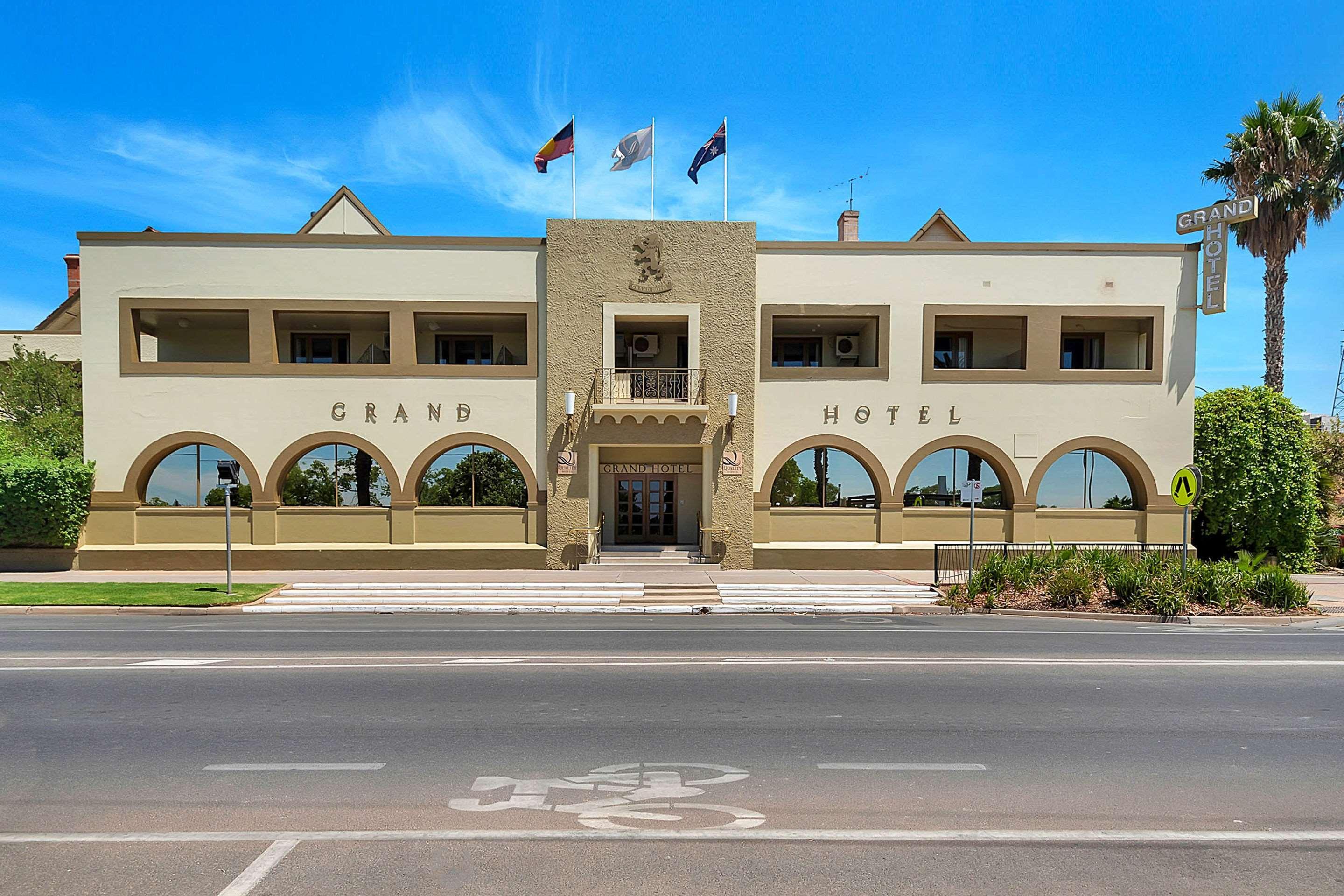 Quality Hotel Mildura Grand Exterior photo