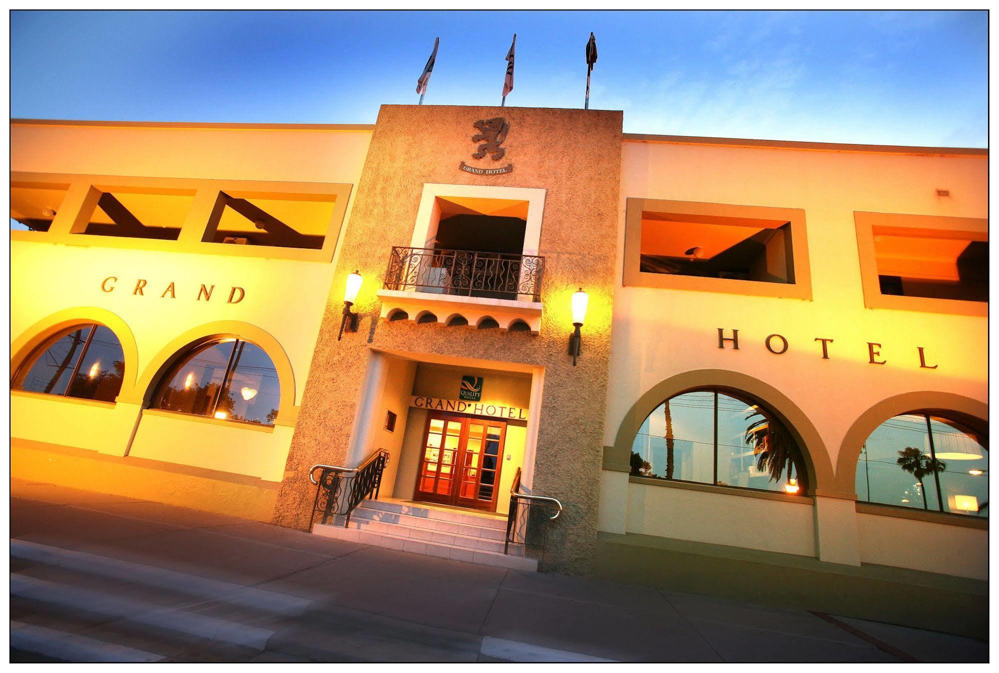 Quality Hotel Mildura Grand Exterior photo